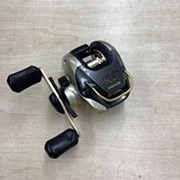 SHIMANO BASS ONE XT-01881 ベイトリール